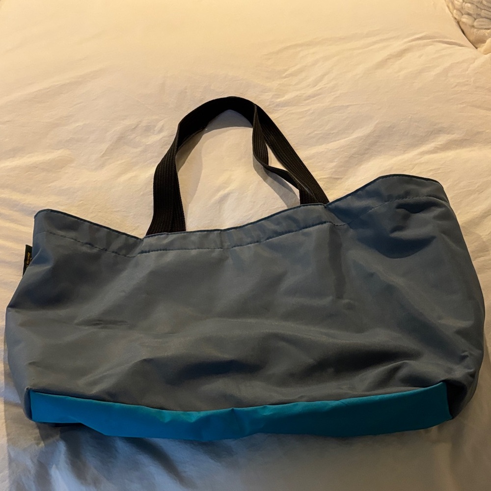 Herve Chapelier two tone blue tote bag.  Super durable, loved this bag!!